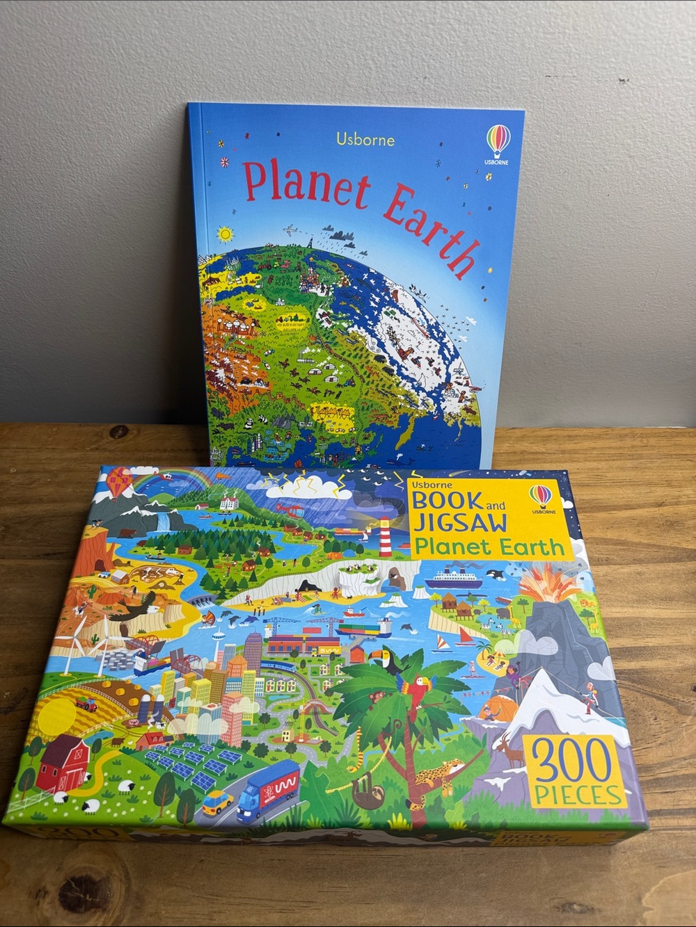 Usborne Planet Earth Book & 300-Piece Jigsaw Puzzle Set - Blue Multi like new
